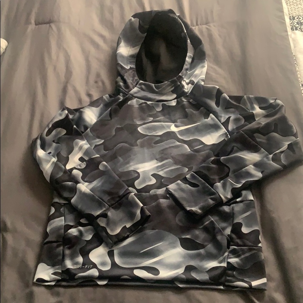 Boys Nike black/white/gray camo hoodie